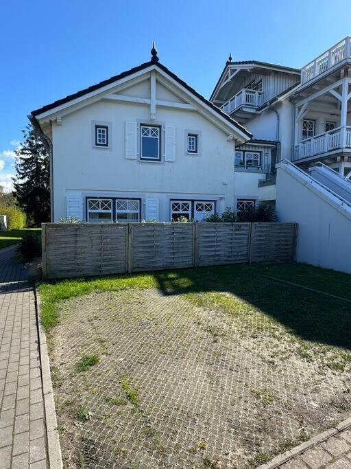2,5 Zimmer Ferienwohnung Fehmarn Mit Eigenem Parkplatz Exterior foto